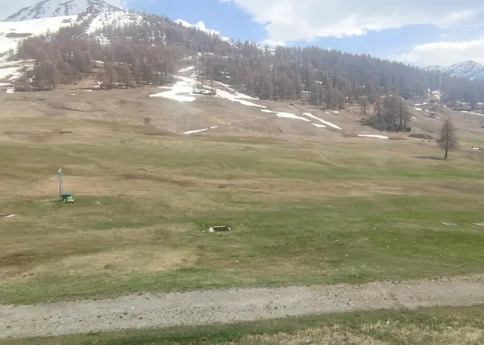 Large Heated Apartment Comfortable On The Slopes Daire *