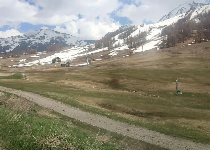 Large Heated Apartment Comfortable On The Slopes Sestriere